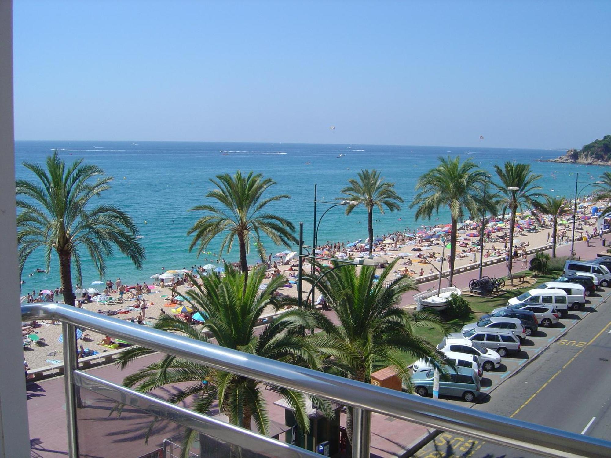 Apartaments Tropic Lloret de Mar Dış mekan fotoğraf