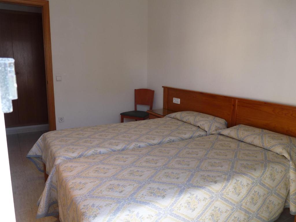 Apartaments Tropic Lloret de Mar Oda fotoğraf