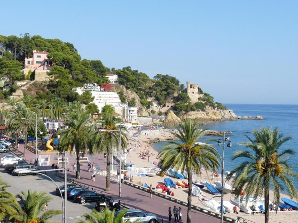 Apartaments Tropic Lloret de Mar Oda fotoğraf