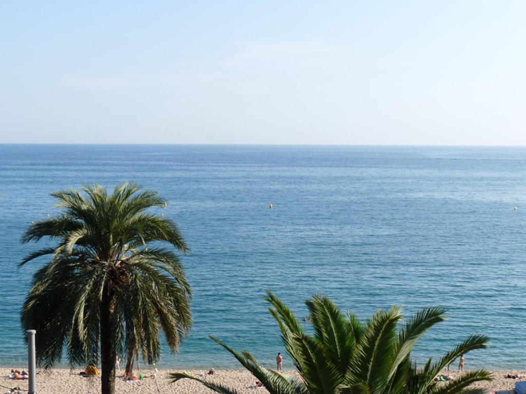 Apartaments Tropic Lloret de Mar Oda fotoğraf